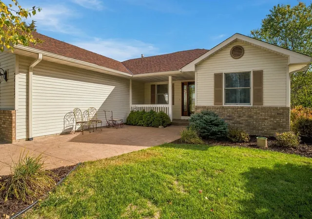 Photo 3 of Single family home for sale at 24125 Miller Ave, Chisago City, MN 55013 | MLS# 7134640 | Listing updated on 2026-10-09