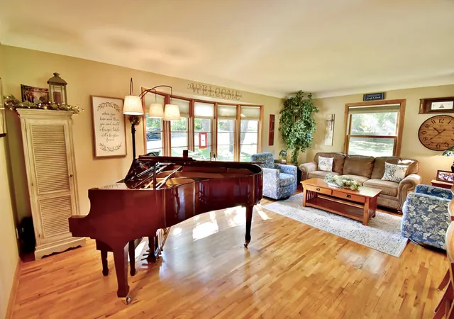 Photo 4 of Single family home for sale at 800 Bryant St, Alexandria, MN 56308 | MLS# 7134650 | Listing updated on 2026-09-28