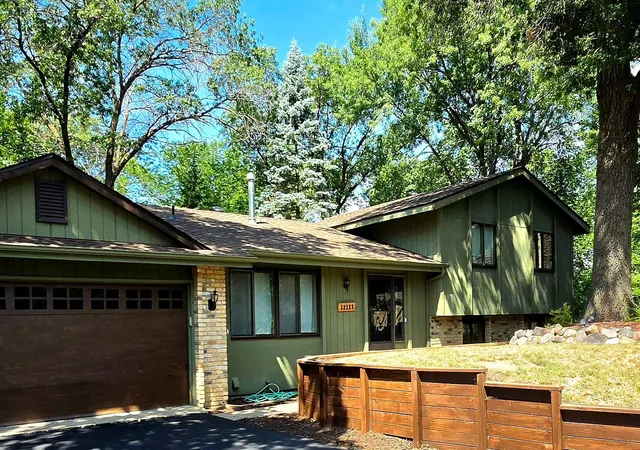 Photo 1 of Single family home for sale at 12123 Red Oak Ct S, Burnsville, MN 55337 | MLS# 7134657 | Listing updated on 2026-08-30