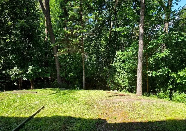 Photo 29 of Single family home for sale at 12123 Red Oak Ct S, Burnsville, MN 55337 | MLS# 7134657 | Listing updated on 2026-08-30