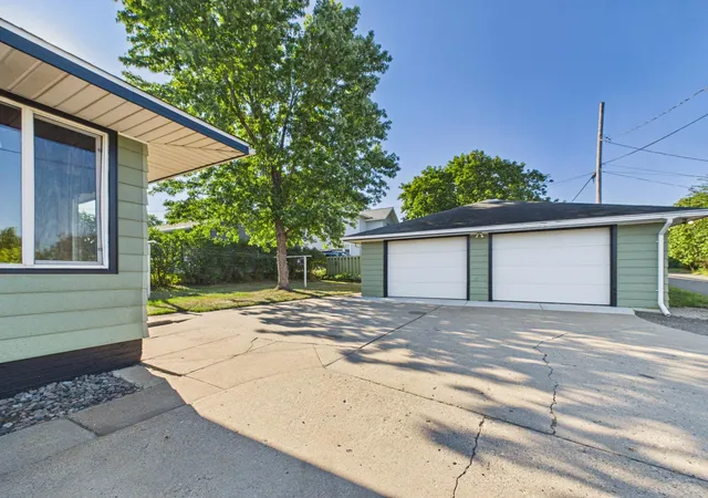 Photo 3 of Single Family Residence at 610 3Rd St N, Waite Park, MN 56387 | MLS# 7134672 | | Sold on 2026-10-27