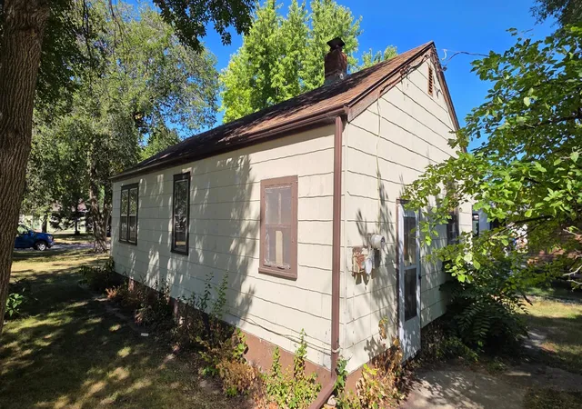 Photo 2 of Single family home for sale at 1540 14 1/2 St S, Fargo, ND 58103 | MLS# 7134690 | Listing updated on 2026-08-28
