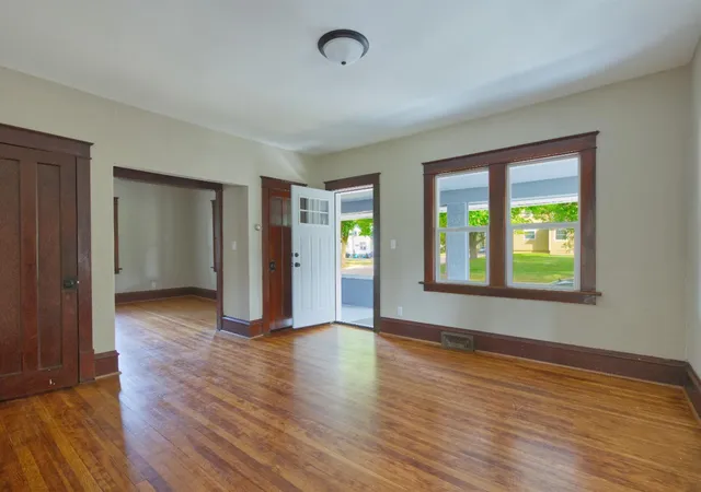 Photo 3 of Single family home for sale at 251 Winsted Ave W, Winsted, MN 55395 | MLS# 7134710 | Listing updated on 2026-09-02