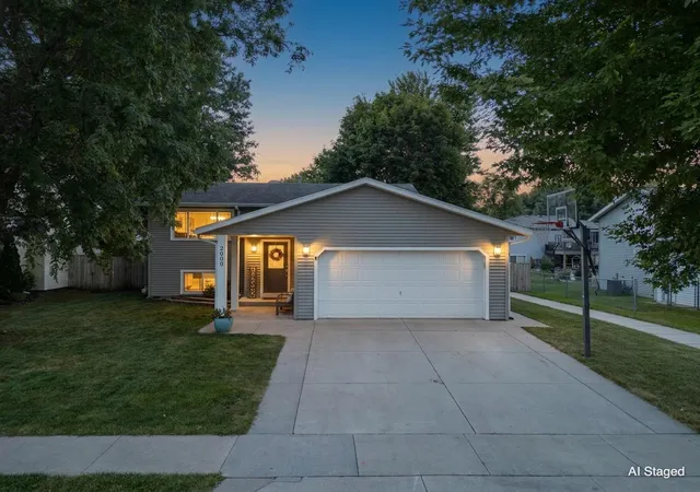 Photo 2 of Single family home for sale at 2000 23 1/2 St Se, Rochester, MN 55904 | MLS# 7134712 | Listing updated on 2026-10-07