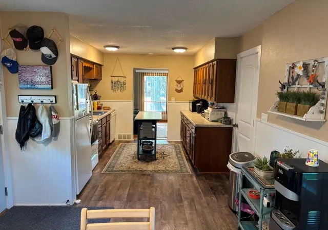 Photo 2 of Sale Pending at 128 S Morrison Ave, Jackson, MN 56143 | MLS# 7134723 | Listing updated on 2026-09-08