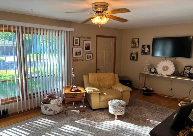 Photo 3 of Sale Pending at 128 S Morrison Ave, Jackson, MN 56143 | MLS# 7134723 | Listing updated on 2026-09-08