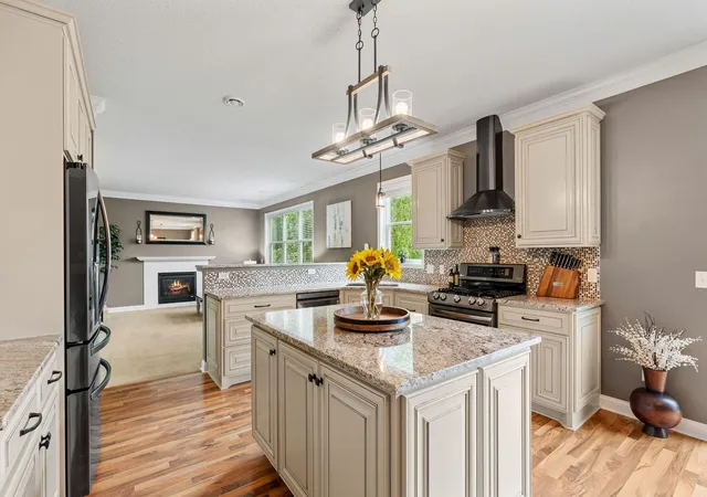 Photo 4 of Single family home for sale at 6765 Queensland Ln N, Maple Grove, MN 55311 | MLS# 7134740 | Listing updated on 2026-10-02