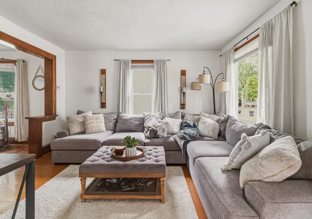 Photo 3 of Single family home for sale at 1035 12th St N, Fargo, ND 58102 | MLS# 7134745 | Listing updated on 2026-08-28
