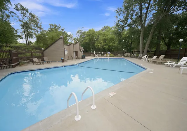 Photo 26 of Sale Pending at 148 River Woods Ln, Burnsville, MN 55337 | MLS# 7134750 | Listing updated on 2026-09-03