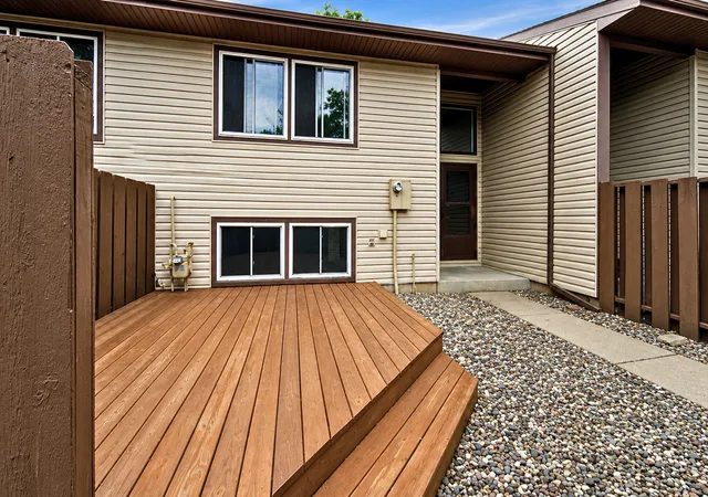 Photo 2 of Sale Pending at 148 River Woods Ln, Burnsville, MN 55337 | MLS# 7134750 | Listing updated on 2026-09-03
