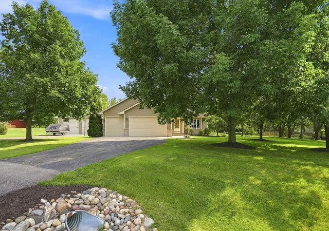 Photo 1 of Single family home for sale at 9081 13th St Ne, Saint Michael, MN 55376 | MLS# 7134752 | Listing updated on 2026-08-28