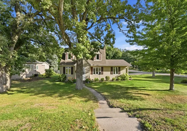 Photo 41 of Single family home for sale at 217 2nd Ave Ne, New London, MN 56273 | MLS# 7134785 | Listing updated on 2026-09-03