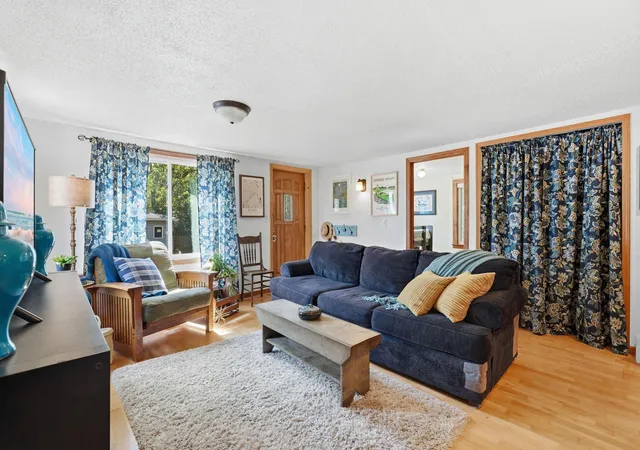 Photo 4 of Single family home for sale at 16838 Upper 19Th St S, Lakeland, MN 55043 | MLS# 7134836 | Listing updated on 2026-09-04
