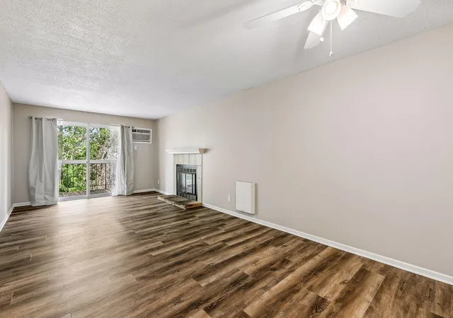 Photo 3 of Condo for sale at 7600 157th St W #205, Apple Valley, MN 55124 | MLS# 7134845 | Listing updated on 2026-10-05