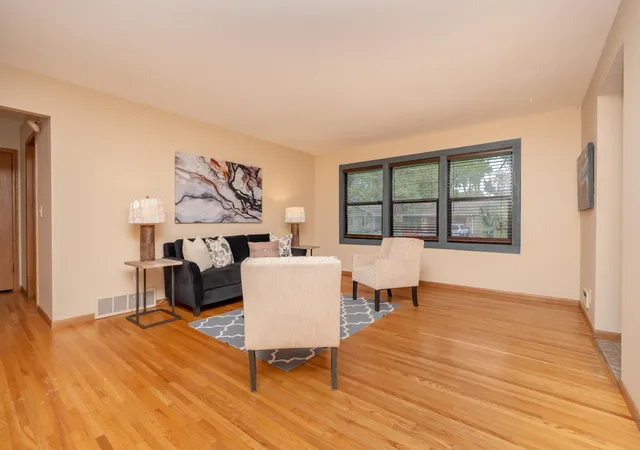 Photo 4 of Single family home for sale at 267 Rice Crk Blvd NE, Minneapolis, MN 55432 | MLS# 7134855 | Listing updated on 2026-10-06