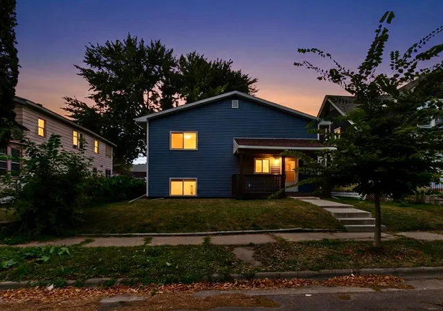 Photo 2 of Sale Pending at 983 Cook Ave E, Saint Paul, MN 55106 | MLS# 7134868 | Listing updated on 2026-10-02