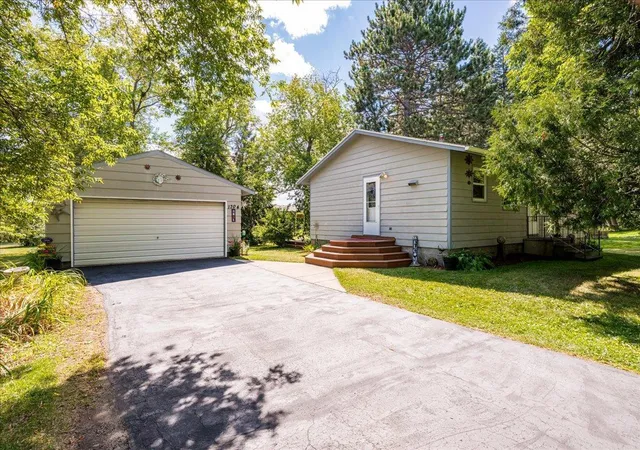 Photo 2 of Sale Pending at 1704 Doddridge Ave, Cloquet, MN 55720 | MLS# 7134881 | Listing updated on 2026-10-09