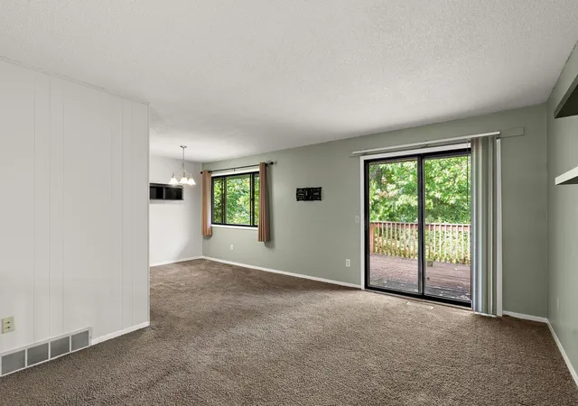 Photo 4 of Single family home for sale at 408 Pleasant Dr, Hastings, MN 55033 | MLS# 7134882 | Listing updated on 2026-09-17
