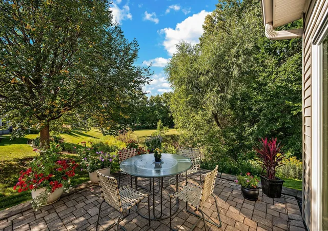 Photo 1 of Single family home for sale at 130 Lakeview Rd E, Chanhassen, MN 55317 | MLS# 7134888 | Listing updated on 2026-09-25