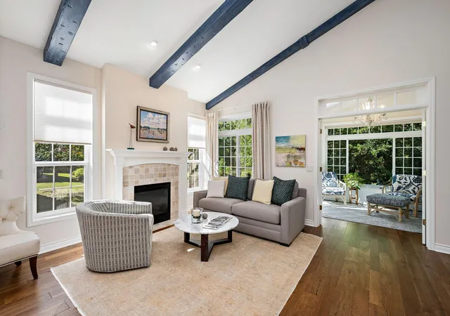 Photo 3 of Single family home for sale at 130 Lakeview Rd E, Chanhassen, MN 55317 | MLS# 7134888 | Listing updated on 2026-09-25