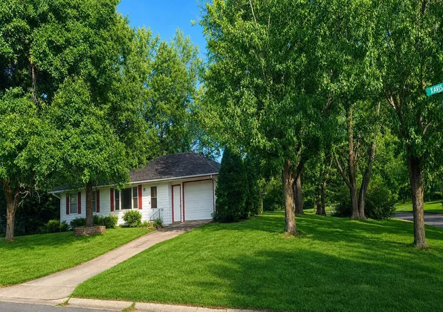 Photo 2 of Single family home for sale at 11333 Xavis St Nw, Coon Rapids, MN 55433 | MLS# 7134901 | Listing updated on 2026-08-29