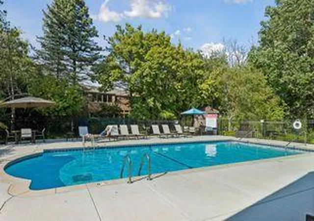 Photo 3 of Condo for sale at 3531 Oakton Dr #2004, Hopkins, MN 55305 | MLS# 7134916 | Listing updated on 2026-10-12