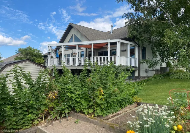 Photo 2 of Single family home for sale at 1008 Hidden Meadow Ln, Lake City, MN 55041 | MLS# 7134919 | Listing updated on 2026-09-25