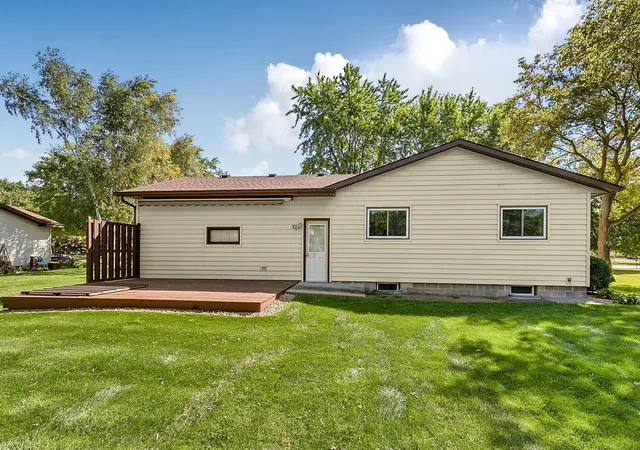 Photo 2 of Single family home for sale at 1211 Cypress Rd, Saint Cloud, MN 56303 | MLS# 7134928 | Listing updated on 2026-09-03