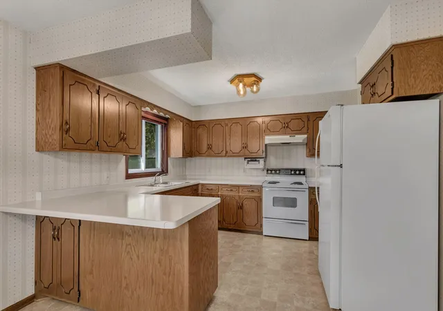 Photo 3 of Single family home for sale at 1211 Cypress Rd, Saint Cloud, MN 56303 | MLS# 7134928 | Listing updated on 2026-09-03