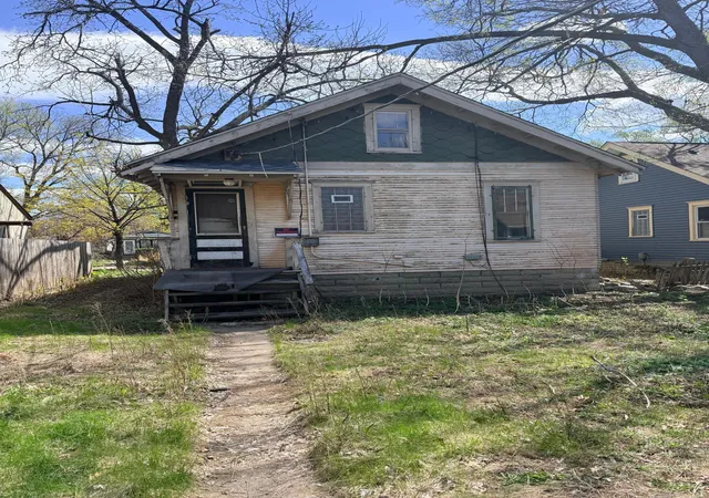 Photo 3 of Single family home for sale at 5532 41st Ave S, Minneapolis, MN 55417 | MLS# 7134936 | Listing updated on 2026-08-29
