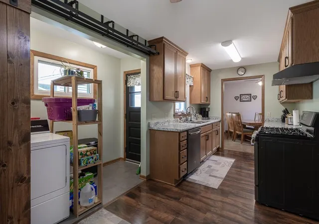 Photo 3 of Single family home for sale at 227 Westwood Dr, Mankato, MN 56001 | MLS# 7134938 | Listing updated on 2026-09-14