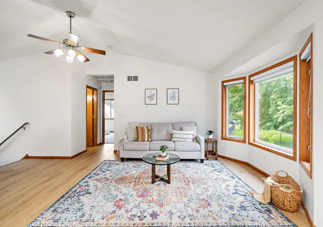 Photo 3 of Single family home for sale at 6284 Corwin Ct, Inver Grove Heights, MN 55076 | MLS# 7134940 | Listing updated on 2026-08-29