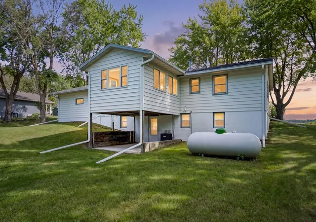 Photo 3 of Sale Pending at 8887 Reitz Lake Rd, Waconia, MN 55387 | MLS# 7134943 | Listing updated on 2026-10-06