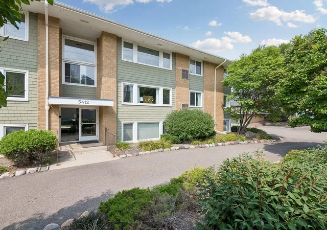Photo 1 of Sale Pending at 5412 France Ave S #112, Edina, MN 55410 | MLS# 7134993 | Listing updated on 2026-10-02