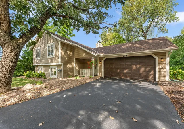 Photo 1 of Single family home for sale at 900 Lacota Ln, Burnsville, MN 55337 | MLS# 7134994 | Listing updated on 2026-10-14