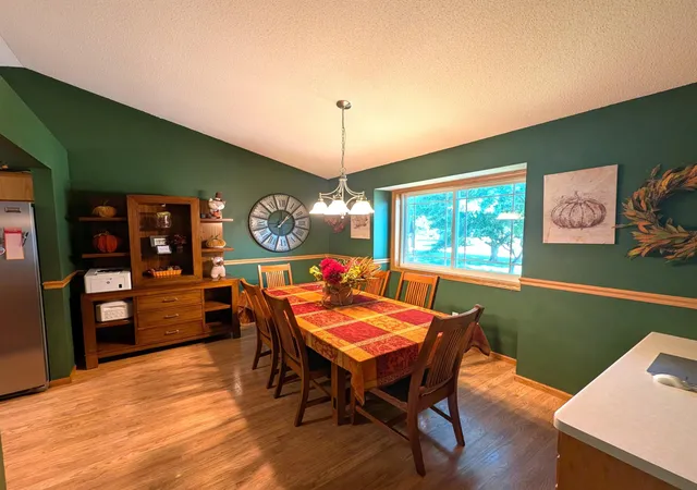 Photo 3 of Single family home for sale at 804 Zakrajshek Ct, Sartell, MN 56377 | MLS# 7135006 | Listing updated on 2026-09-18
