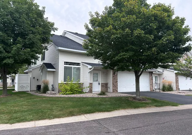 Photo 1 of Single family home for sale at 513 French Ln, Dundas, MN 55019 | MLS# 7135008 | Listing updated on 2026-08-29