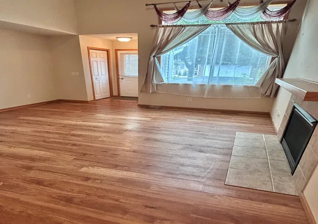 Photo 3 of Single family home for sale at 513 French Ln, Dundas, MN 55019 | MLS# 7135008 | Listing updated on 2026-09-28