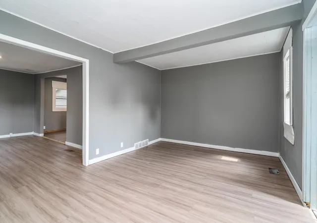 Photo 3 of Single family home for sale at 512 6th St W, Crookston, MN 56716 | MLS# 7135013 | Listing updated on 2026-08-29