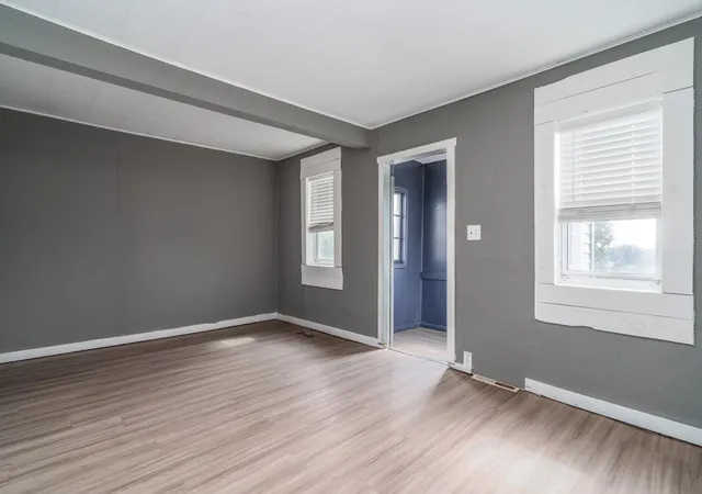 Photo 3 of Single family home for sale at 512 6Th St W, Crookston, MN 56716 | MLS# 7135013 | Listing updated on 2026-08-29