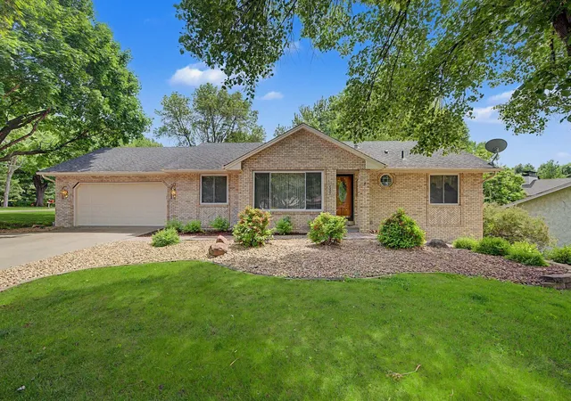 Photo 1 of Single family home for sale at 13901 92nd Pl N, Maple Grove, MN 55369 | MLS# 7135018 | Listing updated on 2026-08-29