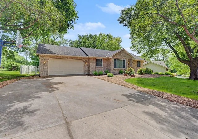 Photo 2 of Single family home for sale at 13901 92nd Pl N, Maple Grove, MN 55369 | MLS# 7135018 | Listing updated on 2026-08-29