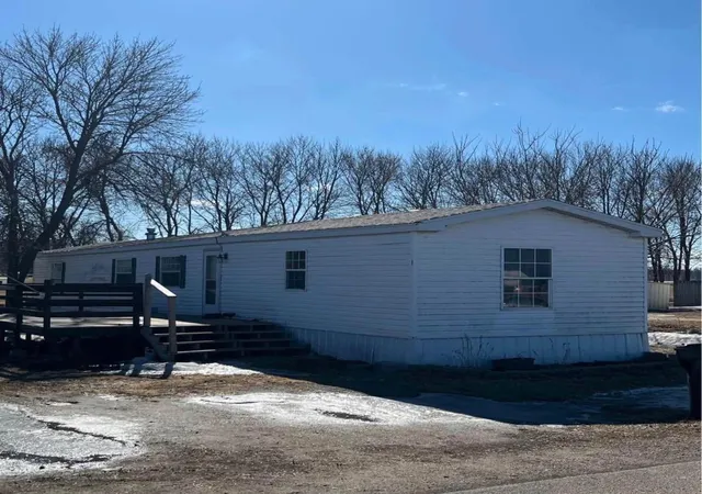 Photo 1 of Single family home for sale at 435 Robin St, Audubon, MN 56511 | MLS# 7135028 | Listing updated on 2026-08-29