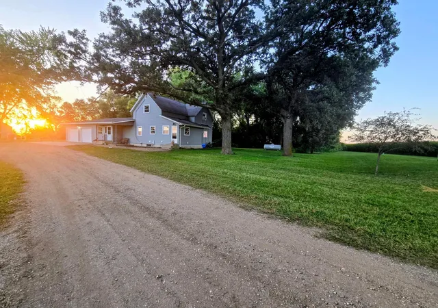 Photo 4 of Single family home for sale at 48635 600Th Ave, Fairfax, MN 55332 | MLS# 7135037 | Listing updated on 2026-08-29