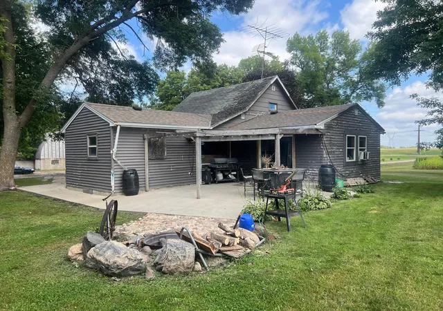 Photo 3 of Single family home for sale at 13503 Page Ave, Hutchinson, MN 55350 | MLS# 7135058 | Listing updated on 2026-08-29
