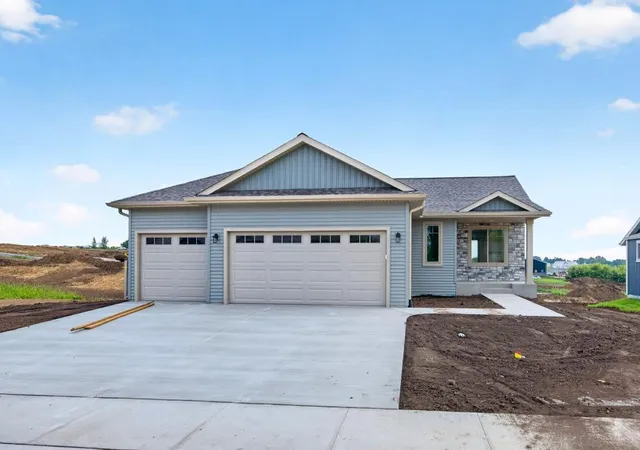 Photo 1 of Single family home for sale at 6176 Cody Ln Nw, Rochester, MN 55901 | MLS# 7135059 | Listing updated on 2026-08-29