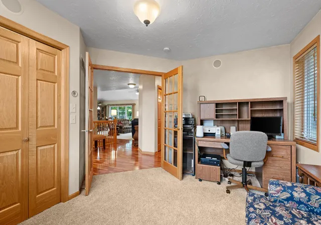 Photo 3 of Single family home for sale at 140 Cedar Dr S, Lester Prairie, MN 55354 | MLS# 7135064 | Listing updated on 2026-09-18