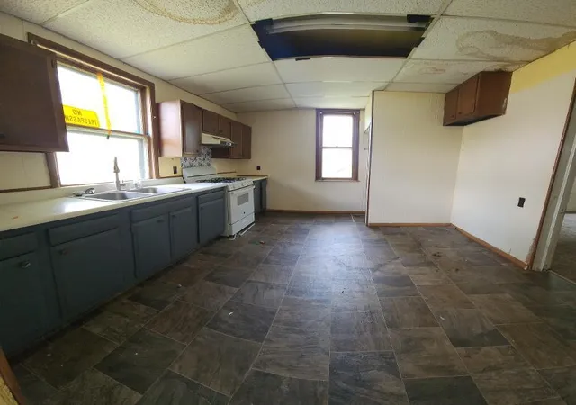 Photo 3 of Sale Pending at 264 Euclid St, Alden, MN 56009 | MLS# 7135079 | Listing updated on 2026-10-02