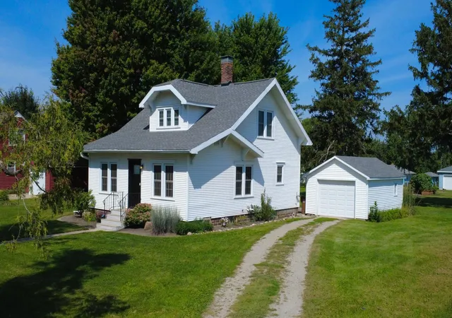 Photo 1 of Single family home for sale at 608 Barker St, Hartland, MN 56042 | MLS# 7135095 | Listing updated on 2026-08-29