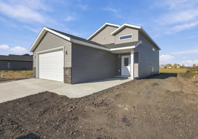 Photo 2 of Single family home for sale at 6731 66th Ave S, Horace, ND 58047 | MLS# 7135113 | Listing updated on 2026-10-26